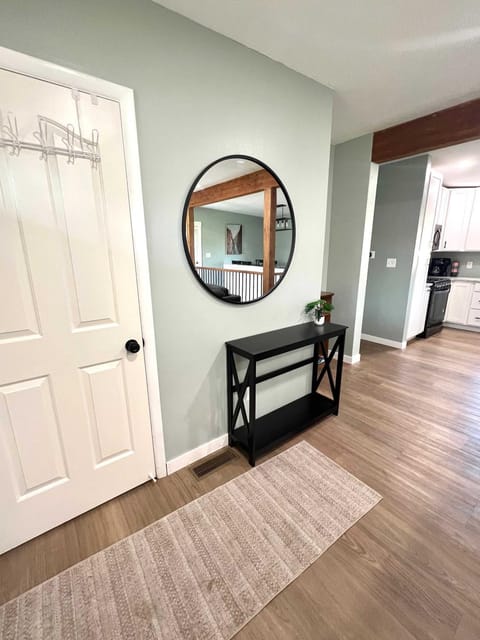 Park Home- Parkside Haven for Families & Pets House in Pocatello