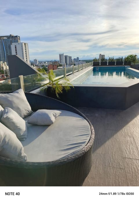 Day, Natural landscape, Pool view, Swimming pool, sunbed