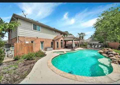 Perfect Spacious Paradise Midterm Home in Cypress House in Cypress