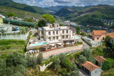 Property building, Bird's eye view