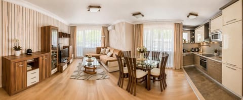 TV and multimedia, Coffee/tea facilities, Kitchen or kitchenette, Living room, Seating area, Dining area, dishwasher, oven, stove