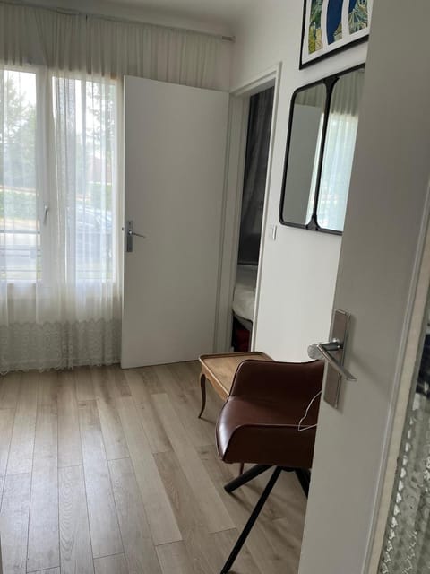 Cozy studio 12 minutes de Paris Montparnasse Apartment in Paris