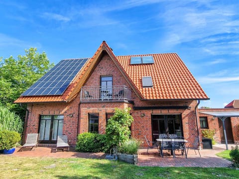 Property building, Garden view