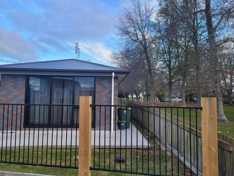 Welcome to your cozy retreat! two-bedroom home in Flagstaff Apartment in Hamilton