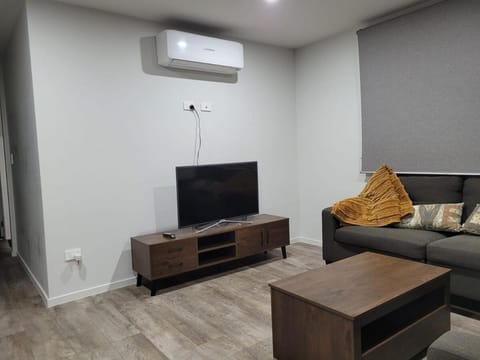 Welcome to your cozy retreat! two-bedroom home in Flagstaff Apartment in Hamilton