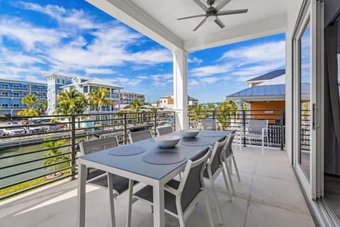 141 Brand New Luxury 6BR 6BA Build with Heated Pool! home House in Estero Island