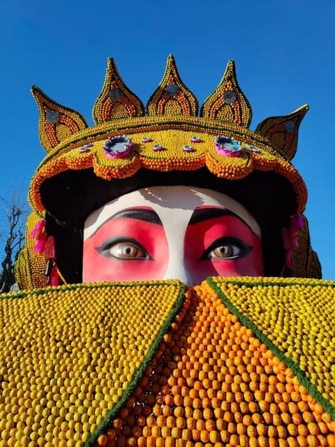 Nearby landmark, Day, internet