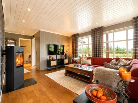 TV and multimedia, Living room, Seating area, Garden view, Mountain view, fireplace