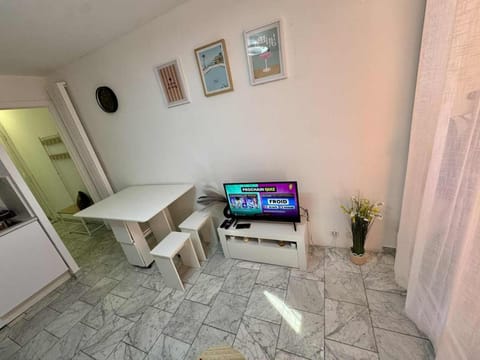 Charmant studio à 2 pas de la mer et du train Apartment in Roquebrune-Cap-Martin