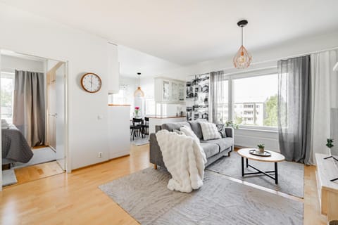 Living room, Photo of the whole room