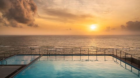 Day, Pool view, Sea view, Swimming pool, Sunrise, Sunset