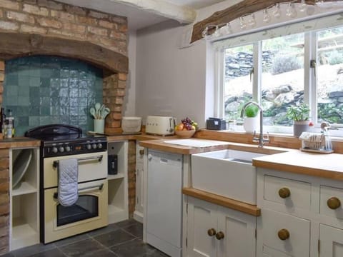 Cosy cottage with space and charm in Betws-y-Coed House in Betws-y-Coed