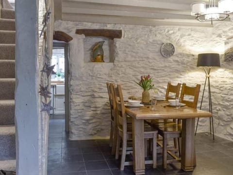 Cosy cottage with space and charm in Betws-y-Coed House in Betws-y-Coed