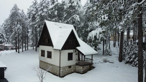 Property building, Winter