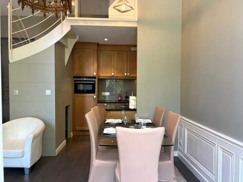 Kitchen or kitchenette, Living room, Dining area, stove