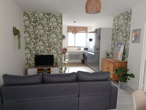 TV and multimedia, Kitchen or kitchenette, Living room