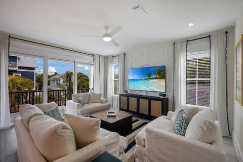 Majestic Summer - Brand New Home Anna Maria Island House in Bradenton Beach