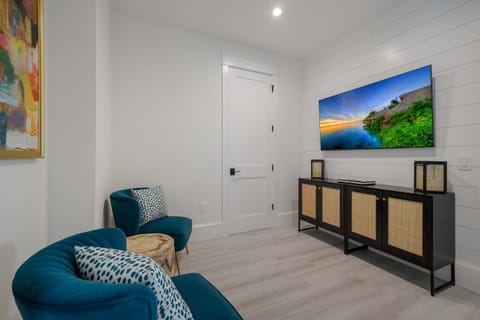 Majestic Summer - Brand New Home Anna Maria Island House in Bradenton Beach