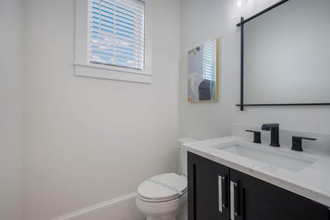 Majestic Summer - Brand New Home Anna Maria Island House in Bradenton Beach