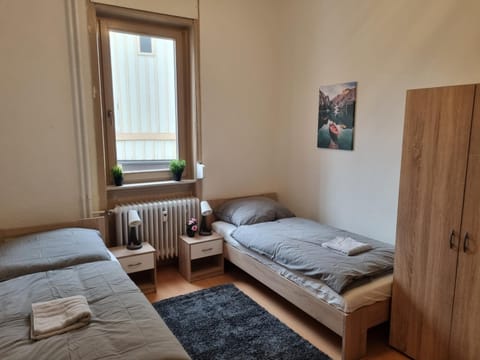 Gemütliches 3 Zimmer Apartment mit Küche und Garten Apartment in Offenbach