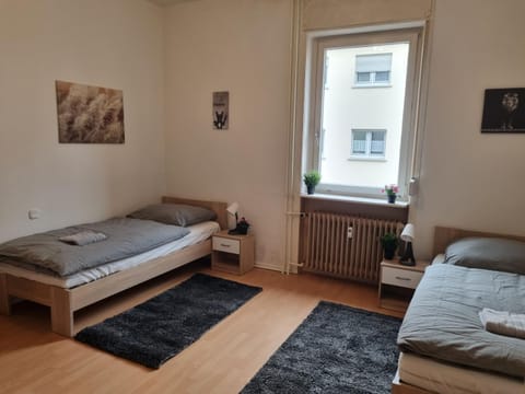 Gemütliches 3 Zimmer Apartment mit Küche und Garten Apartment in Offenbach
