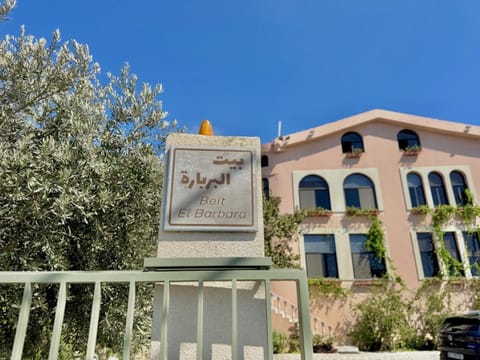 Property building, Day