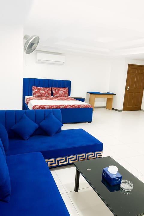 Bed, Living room, Photo of the whole room, Seating area, Bedroom, Breakfast, Italian breakfast