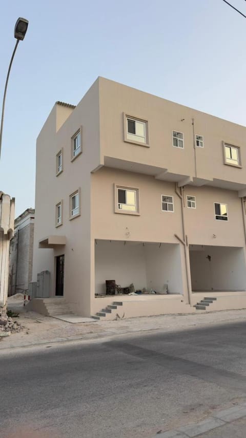 Property building, Day, Neighbourhood, Street view