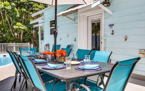 Coastal Beach Retreat House in Clearwater Beach