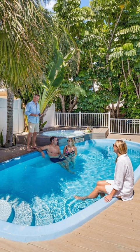 Coastal Beach Retreat House in Clearwater Beach