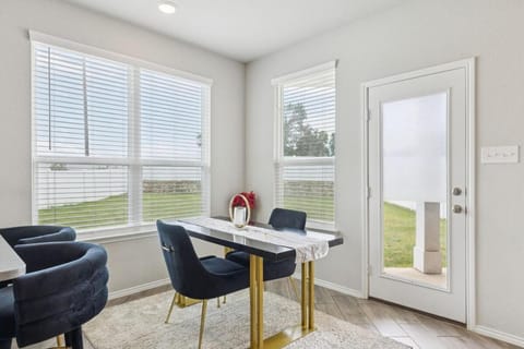 KAS resident Apartment in Little Elm