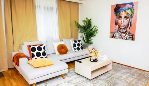 Living room, Decorative detail, Seating area