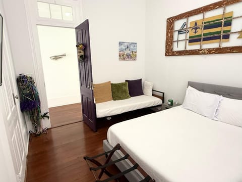 Luxury Spacious Home - 3 Block Walk to French Quarter Bed and Breakfast in Faubourg Marigny