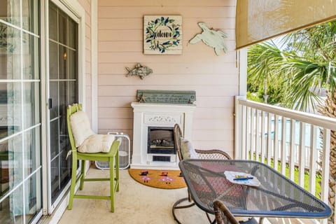 Relaxing Condo with Pool Near Beach and Casino Apartment in Little River