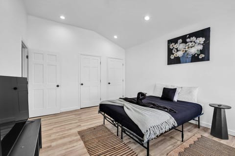 Spacious Duplex in Prime Nashville Location House in Nashville