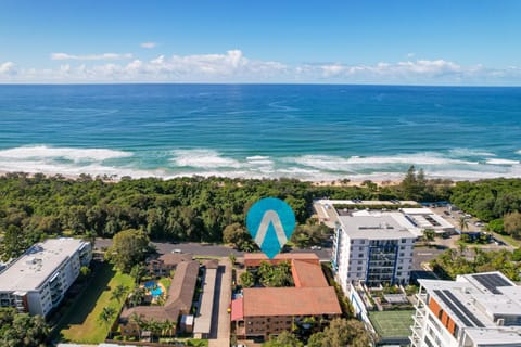Property building, Day, Bird's eye view, Beach