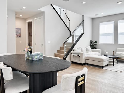 Living room, Seating area, Dining area