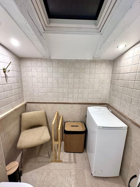 Le clos de Pierre - avec jacuzzi privé et piscine partagée au coeur de la nature House in Vence