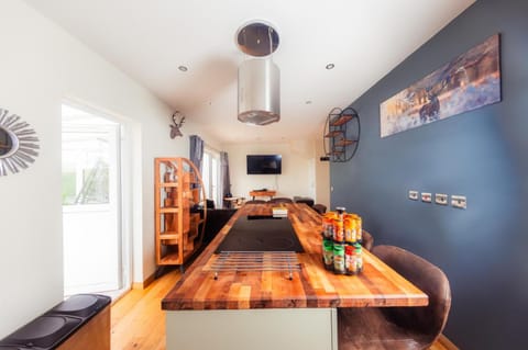 Luxury Seaview Cottage with hot tub 3 Apartment in Scotland