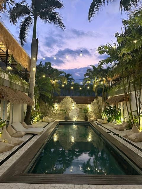 Night, Swimming pool