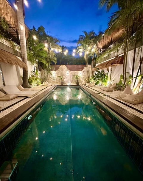 Night, Swimming pool