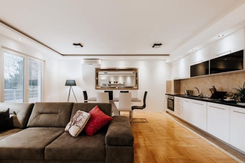 Winter, Kitchen or kitchenette, Living room, Dining area, On site