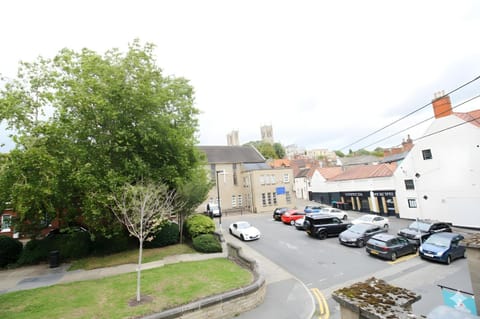 City view, Street view