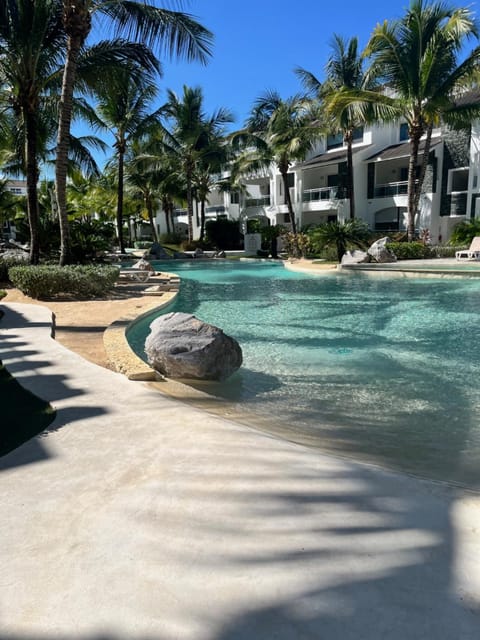 Garden, Swimming pool