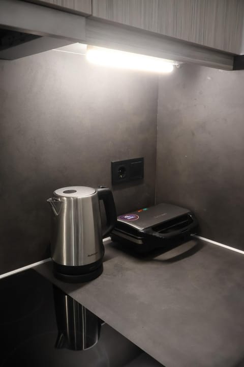 Athenean Porto Piraeus Suites -GF2 Apartment in Pireas