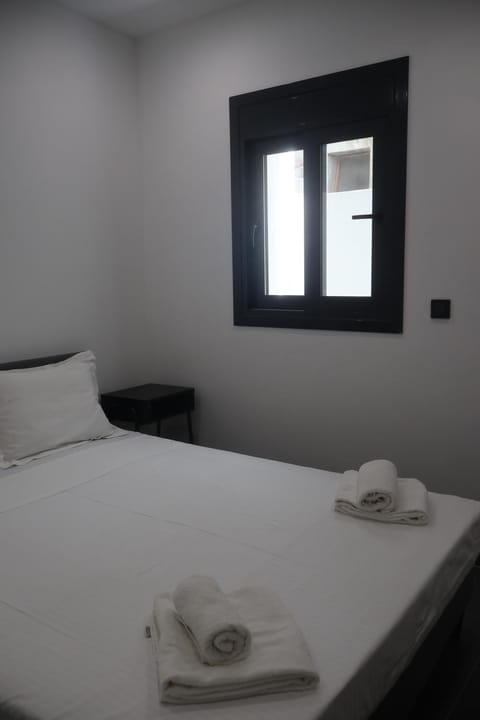 Athenean Porto Piraeus Suites -GF2 Apartment in Pireas