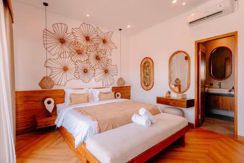 Bed, Photo of the whole room, Bedroom, towels, wardrobe, air conditioner