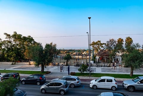 Neighbourhood, Bird's eye view