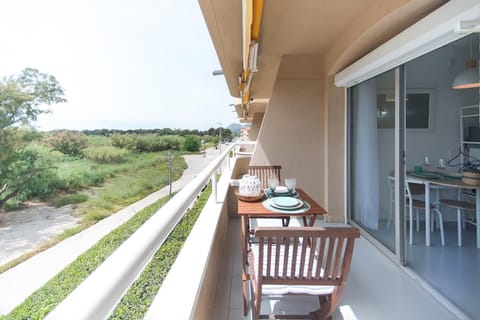 Property building, Balcony/Terrace