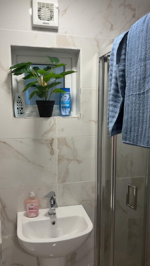 O'Briens Luxury Studio City Centre Apartment in Galway